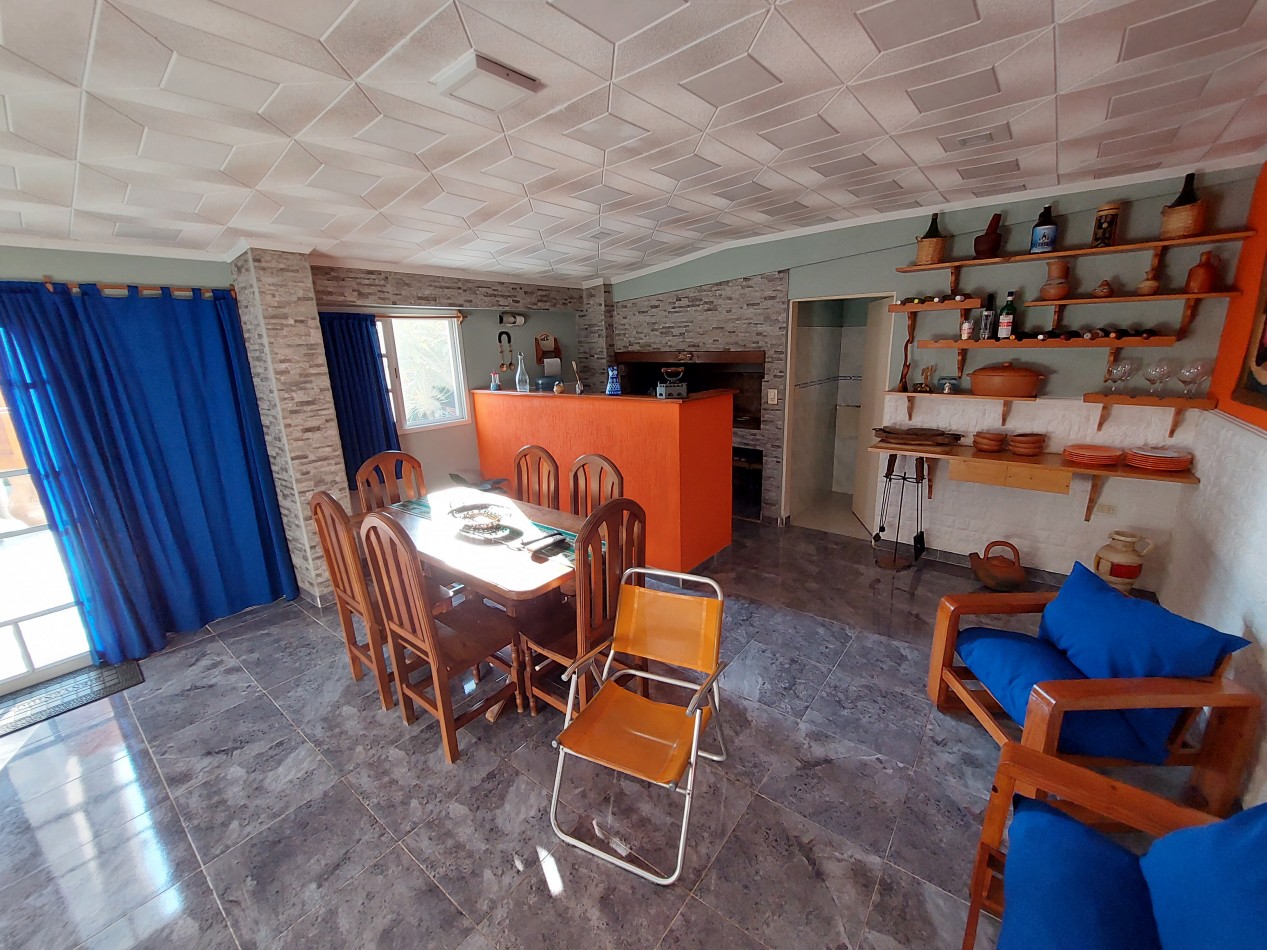 Casa en Venta calle Presidente Alfonsin