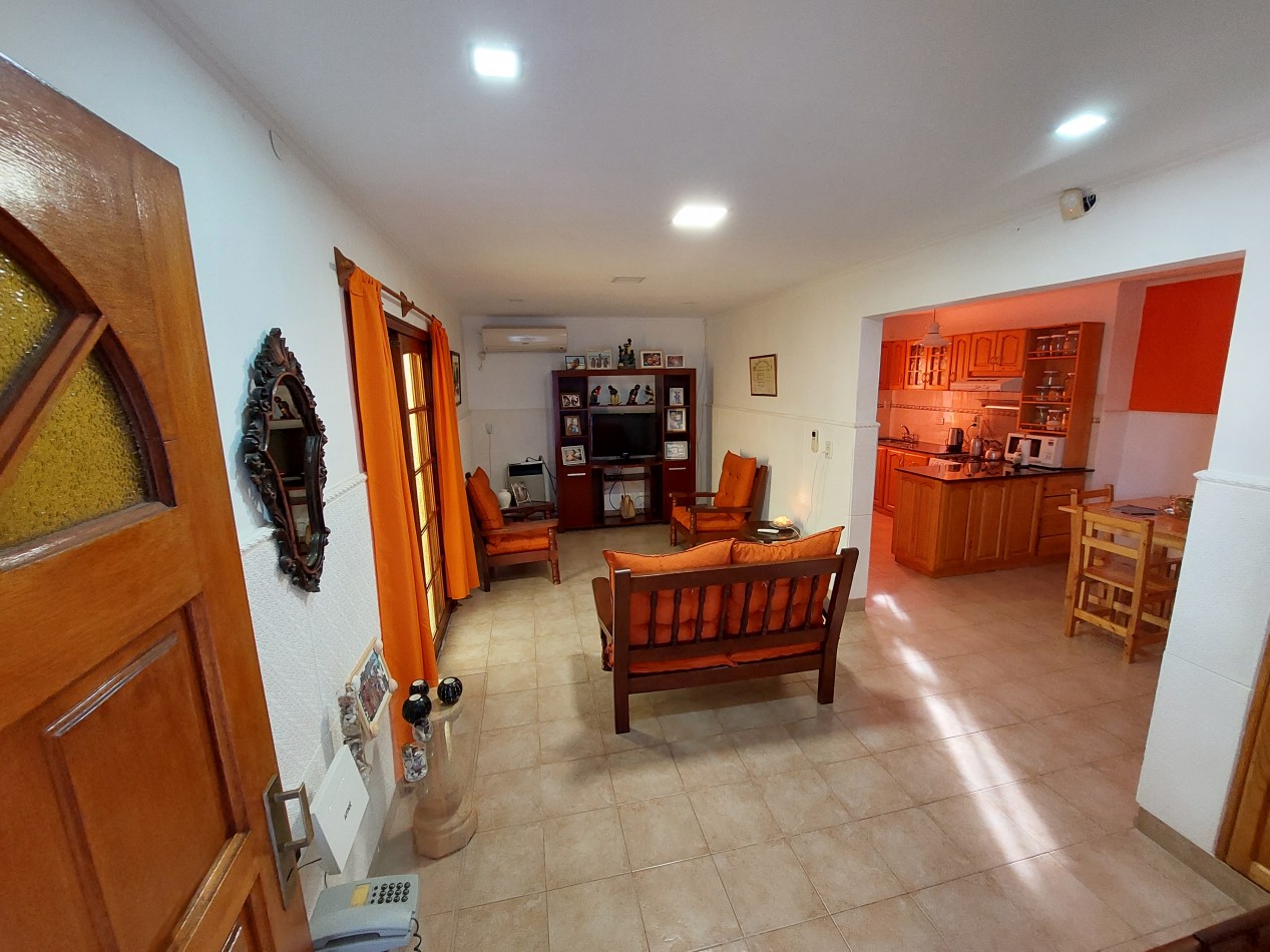 Casa en Venta calle Presidente Alfonsin