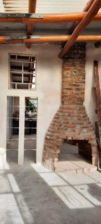 CASA EN VENTA, CALLE NOGOYA STROBEL 