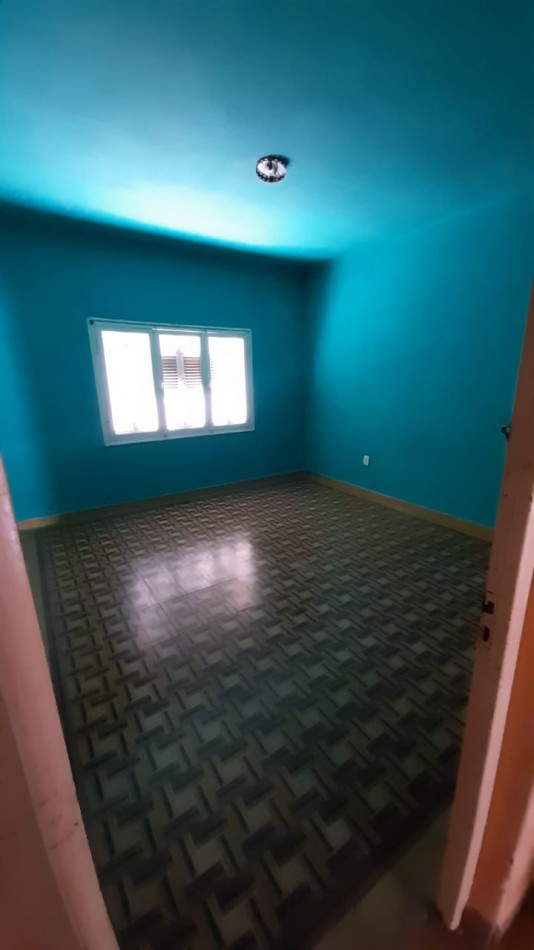 CASA EN VENTA, CALLE ALMIRANTE BROWN 