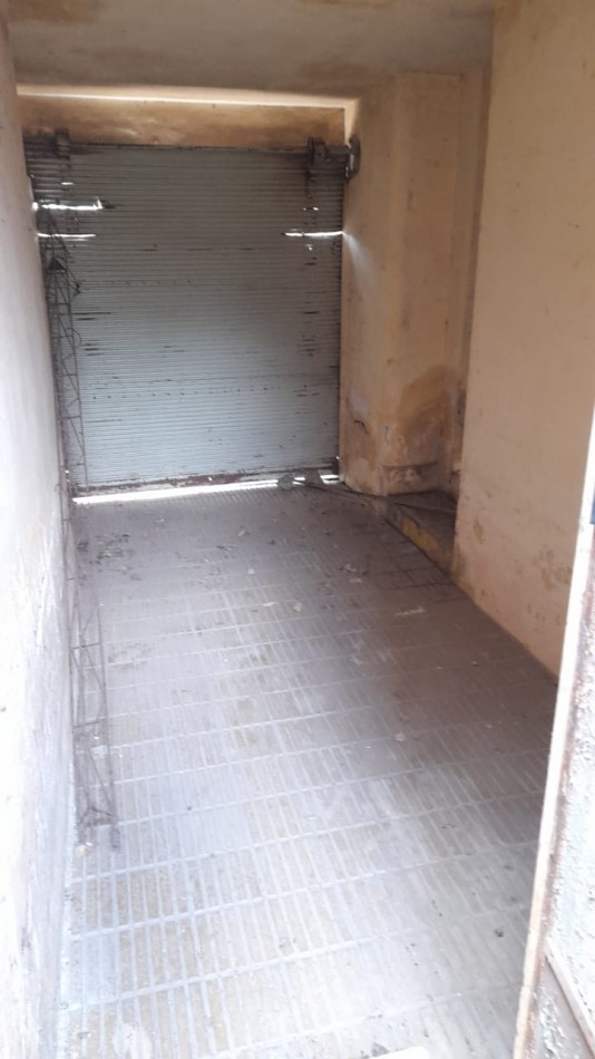 CASA EN VENTA, CALLE ALMIRANTE BROWN 