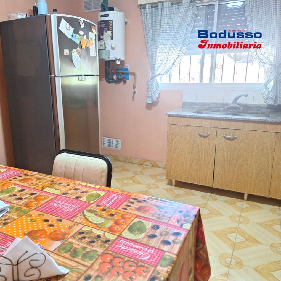 CASA EN VENTA, CALLE SGTO. CABRAL Y MATERI, DIAMANTE