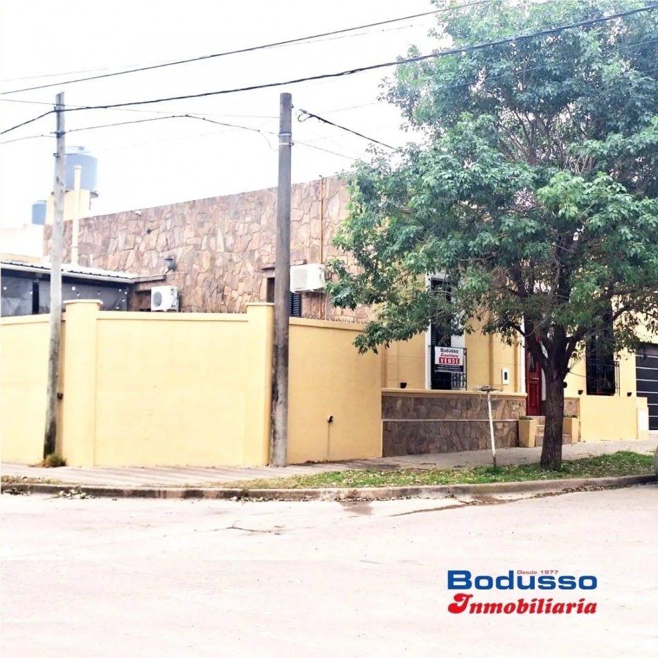 CASA EN VENTA, TRATADO DEL PILAR E IRIGOYEN