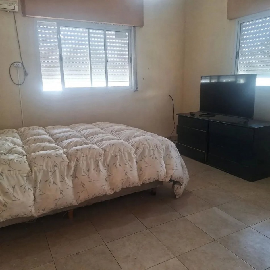 CASA EN VENTA, CALLE SAN LORENZO, CASI ESQ. RAMIREZ