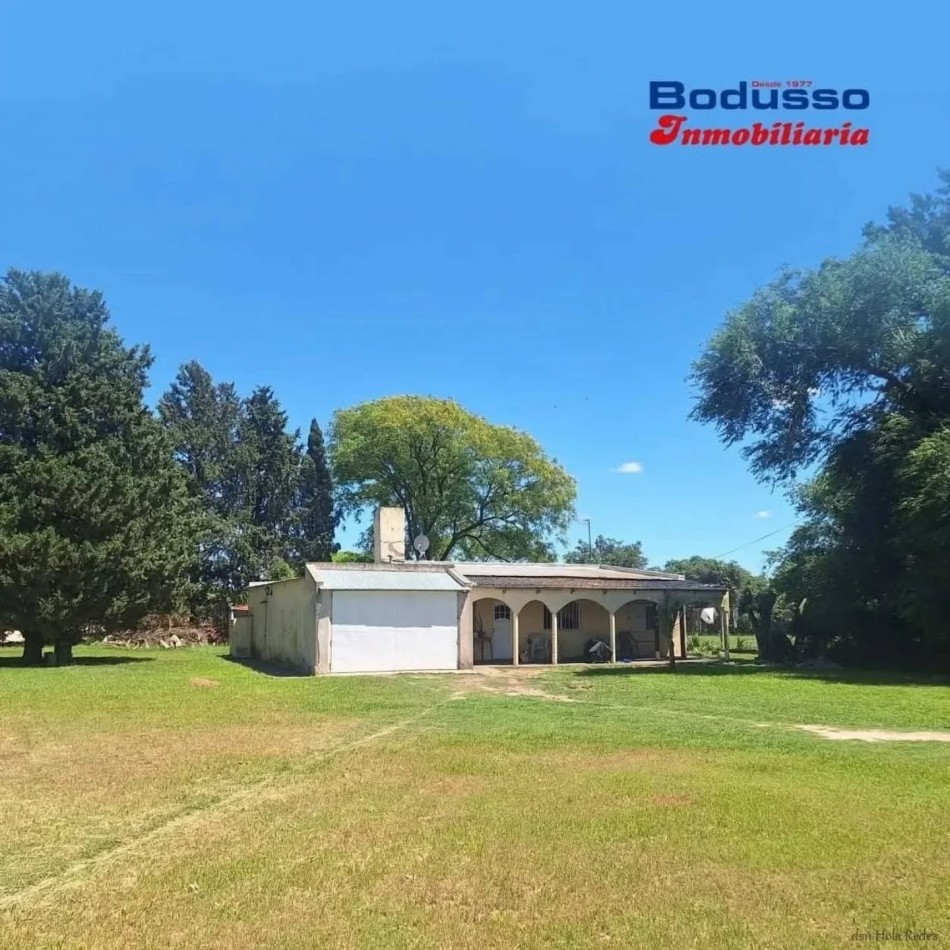 CASA QUINTA EN VENTA. STROBEL