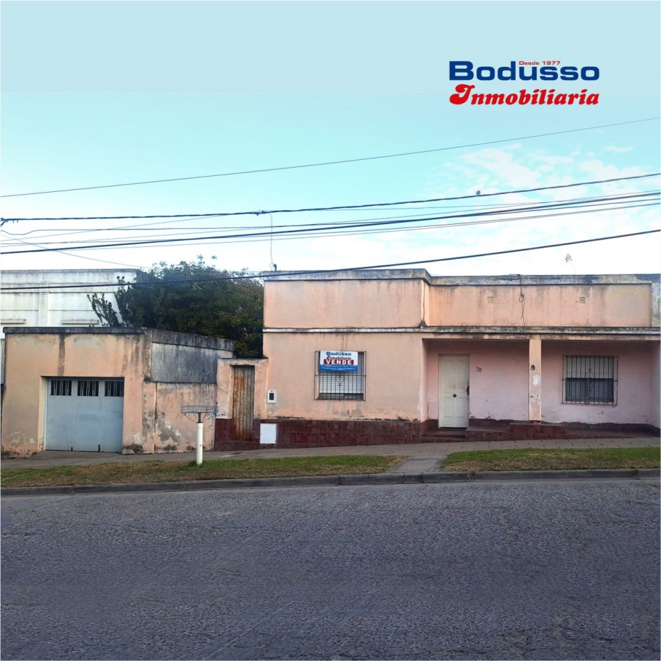 CASA EN VENTA, CALLE RAMIREZ