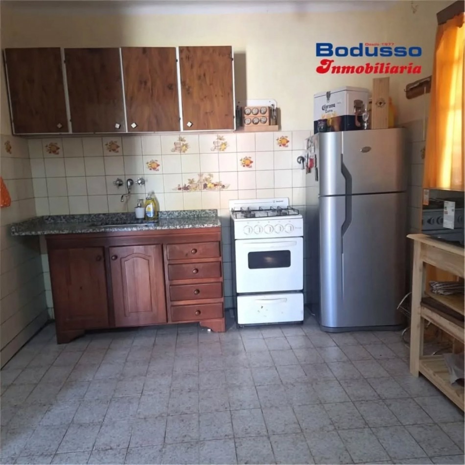 CASA EN VENTA, CALLES ISLAS MALVINAS Y DR. LOPEZ. 