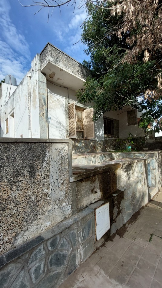 CASA EN VENTA, Calle ECHAGUE 80 BIS