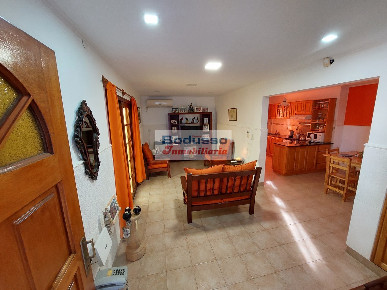 Casa en Venta calle Presidente Alfonsin