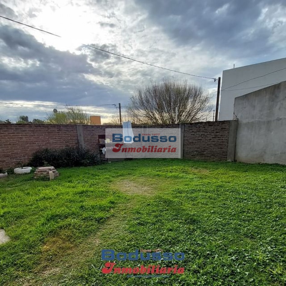 CASA EN VENTA, CALLE SARGENTO CABRAL Y CABO ZARATE