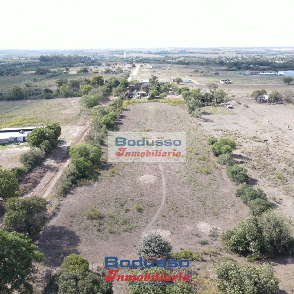 Campo en venta, calle Mihura a metros de Etchevere
