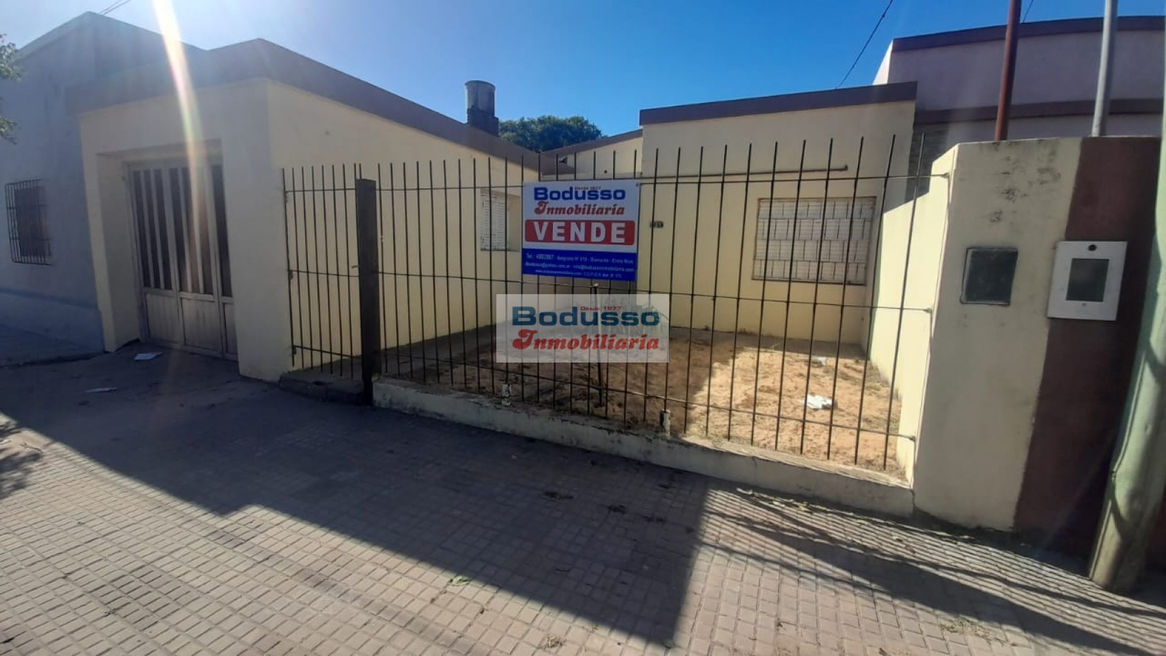 CASA EN VENTA, Calle SERRANO