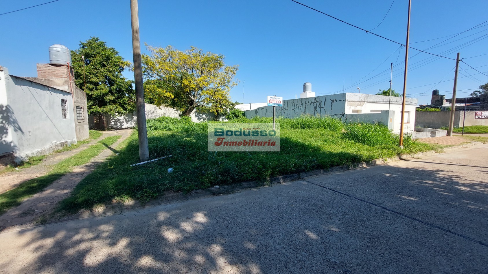 Terreno en venta calle Dr Materi