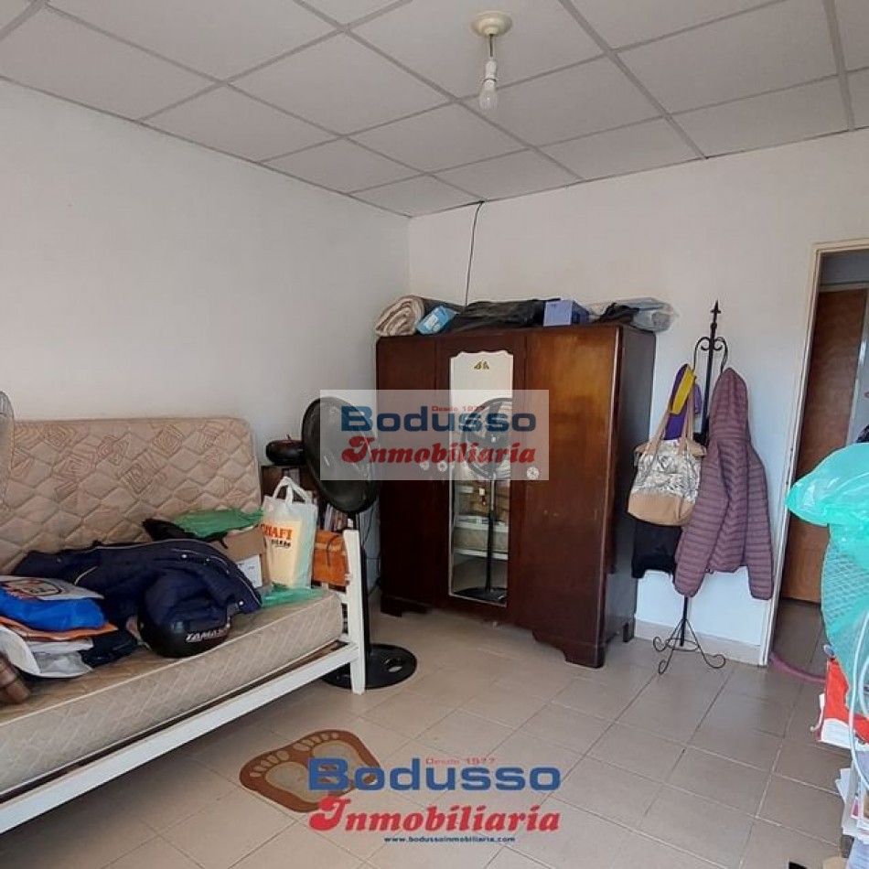CASA EN VENTA, CALLE SARGENTO CABRAL Y CABO ZARATE