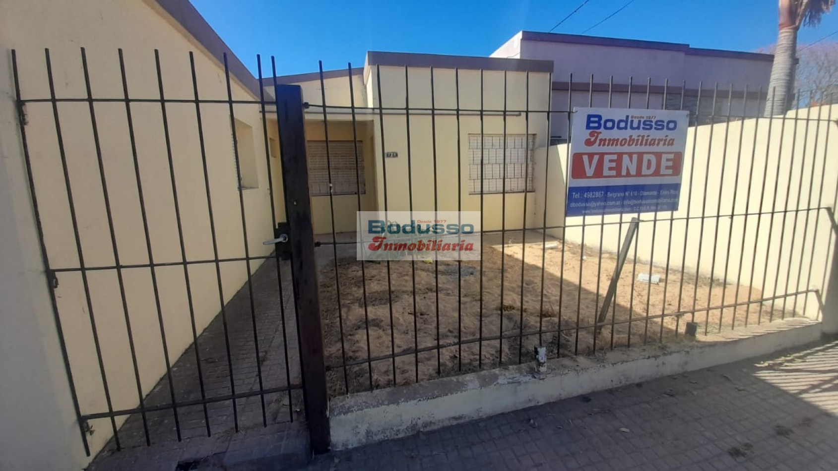 CASA EN VENTA, Calle SERRANO