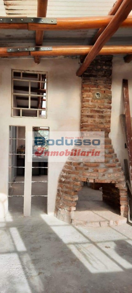 CASA EN VENTA, CALLE NOGOYA STROBEL