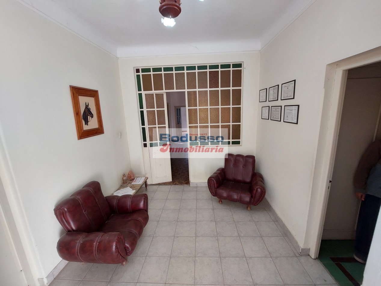 Casa en Venta, calle Pellegrini
