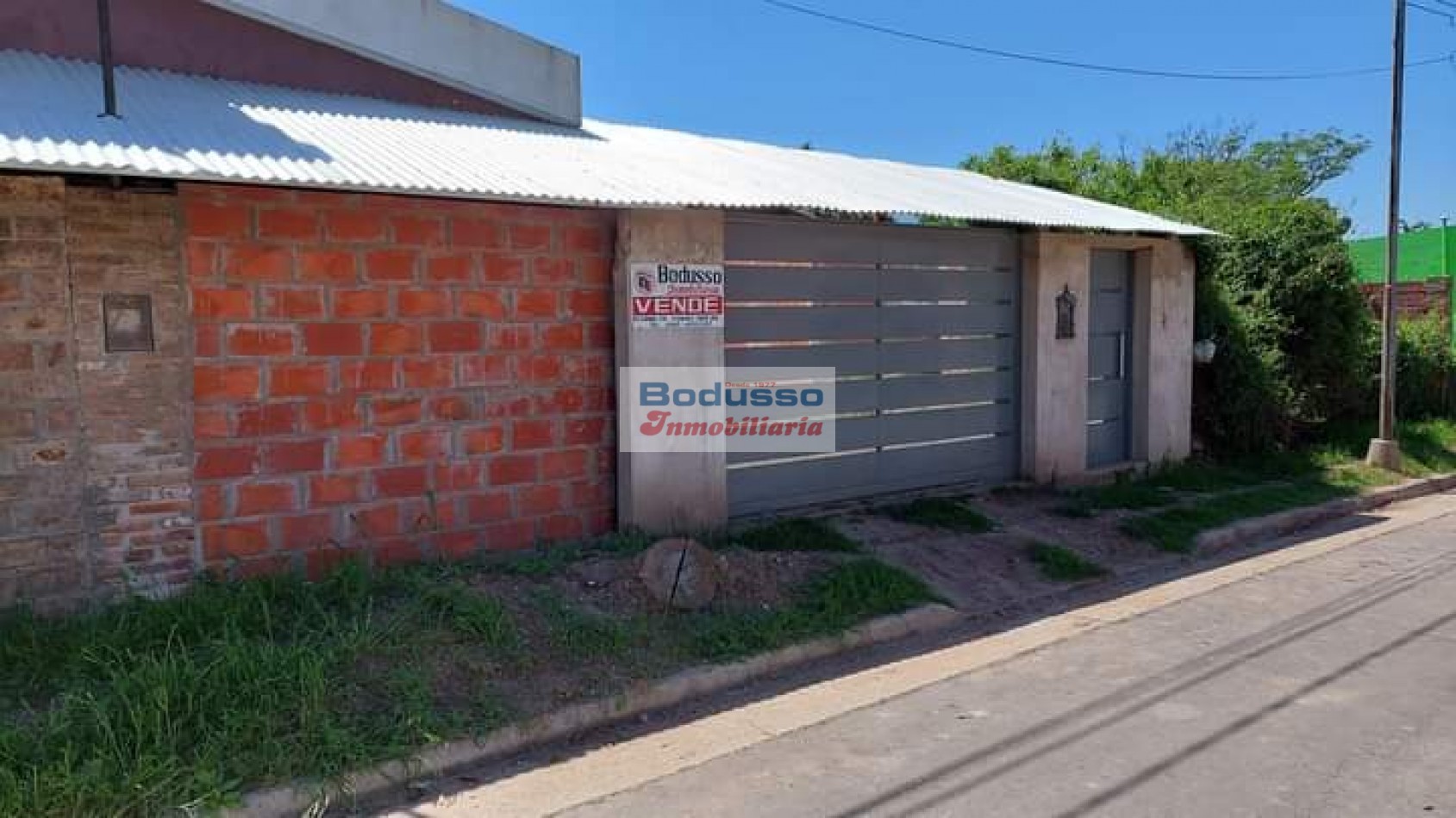 CASA EN VENTA, CALLE NOGOYA STROBEL