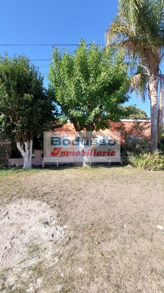 CASA EN VENTA. Calle CHAJARI, STROBEL