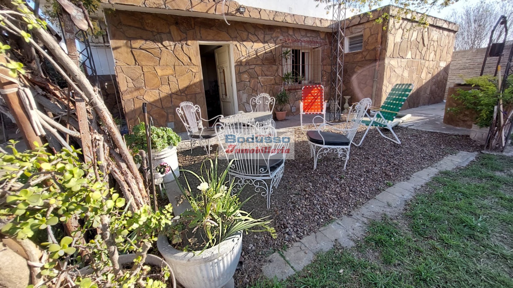 Casa en venta calle Villaguay ,Strobel