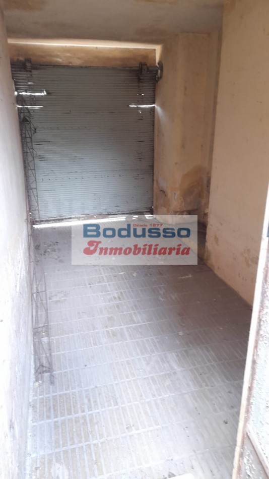 CASA EN VENTA, CALLE ALMIRANTE BROWN