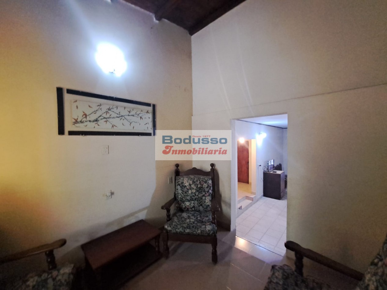 CASA EN VENTA. AV. GRAL. SAN MARTIN, STROBEL