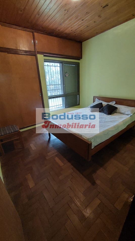 EN VENTA Casa CHALET + NAVE INDUSTRIAL (Galpon) + Oficinas + Predio.