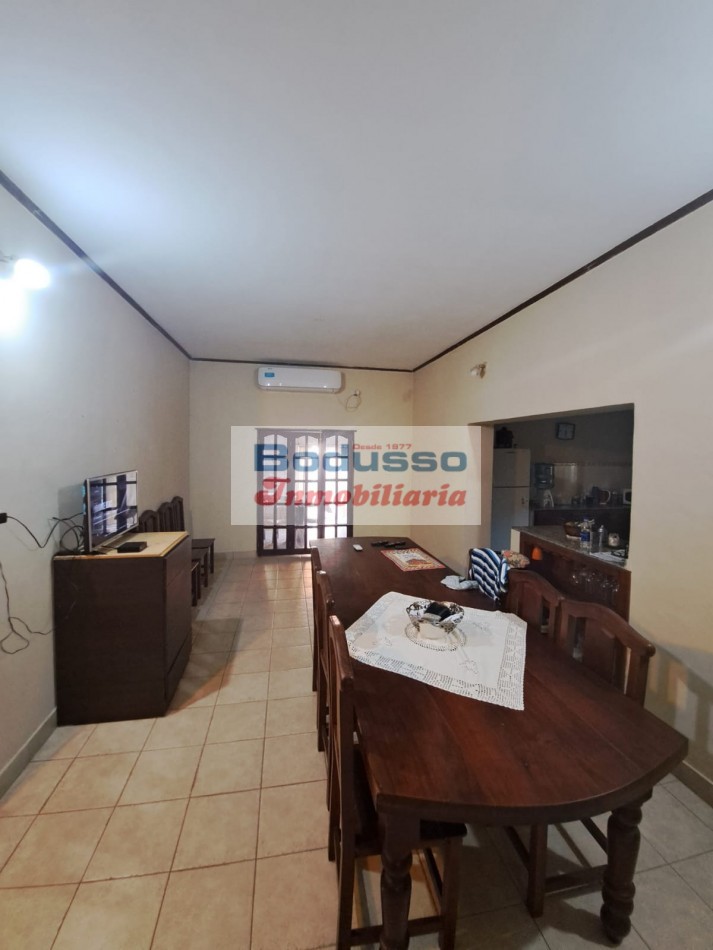 CASA EN VENTA. AV. GRAL. SAN MARTIN, STROBEL