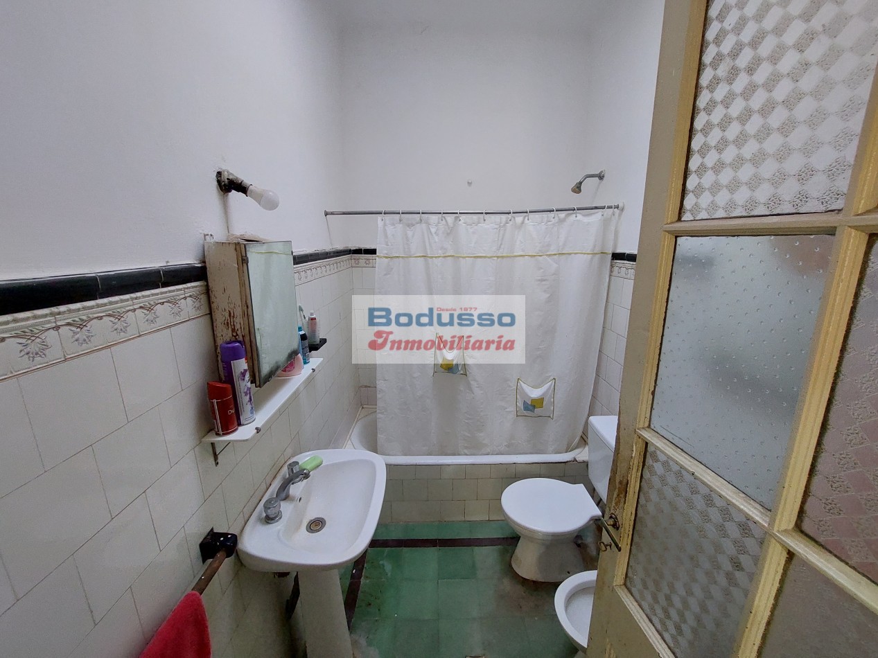 Casa en Venta, calle Pellegrini