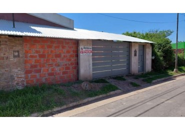 CASA EN VENTA, CALLE NOGOYA STROBEL