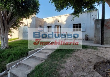 Casa en venta, CALLE DR LOPEZ y URQUIZA