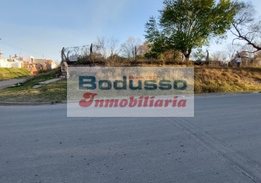 Terreno en Venta, calle Falucho y Chacabuco