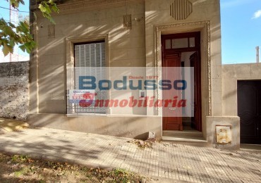 Casa en venta, calle 27 de febrero 