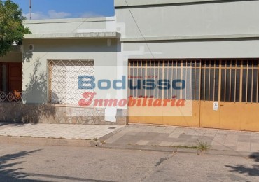 Casa en venta, calle Echague 