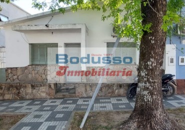 Casa en venta, calle Saba Hernandez 