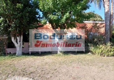 CASA EN VENTA. Calle CHAJARI, STROBEL