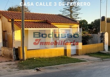 CASA EN VENTA, CALLE 3 DE FEBRERO 