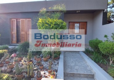 Casa en Venta calle Presidente Alfonsin
